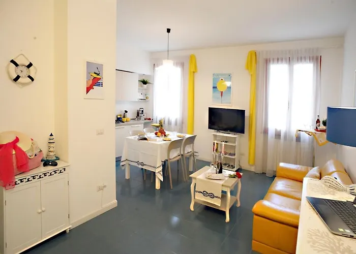 Appartement à 2 Chambres à Coucher